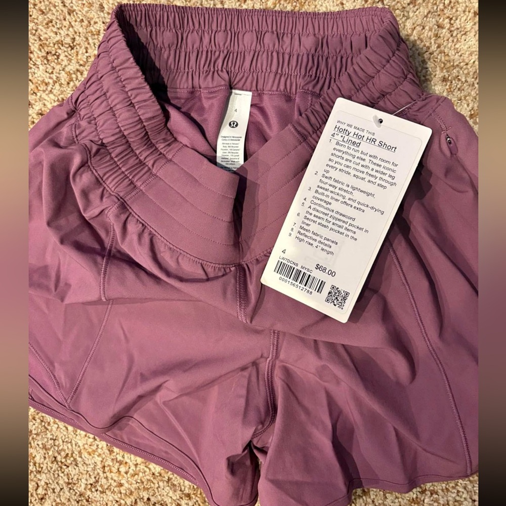 lululemon athletica hotty hot shorts